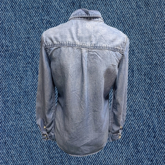 Women's Mossimo Supply Co Button Down Shirt - Picture 2 of 3